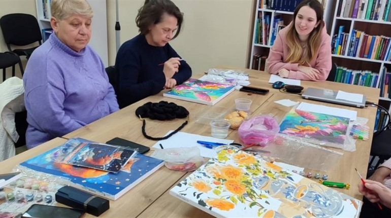 У гуманітарному хабі Києва відбулось навчання з української мови для переселенців з Луганщини