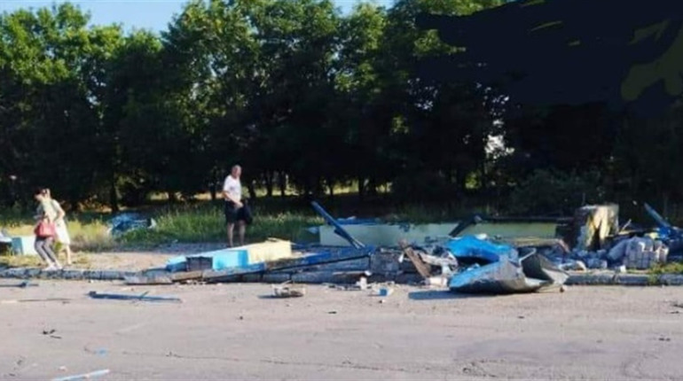 У Каховці окупанти борються із зупинками