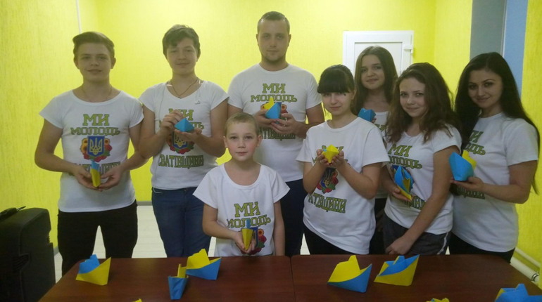 Сватівчани приєдналися до акції «Операція кораблик». Вони підтримують військовополоненого моряка