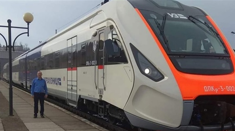 Укрзалізниця призначає потяг Львів-Коломия, який курсуватиме через Чортків