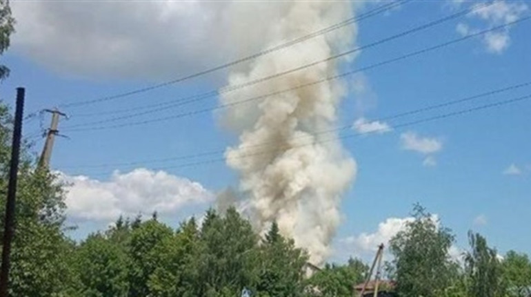 Росіяни обстріляли водонапірну вежу та житлові будинки в Шалигинській громаді. Поранено жінку
