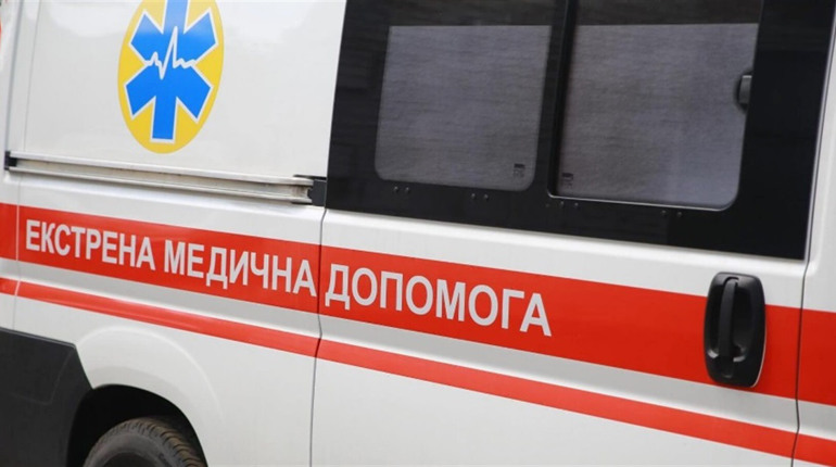 Окупанти дронами атакували цивільне авто та швидку допомогу в Херсоні