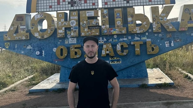 Волонтер з Волноваського району отримав відзнаку “Серце, віддане Донеччині”