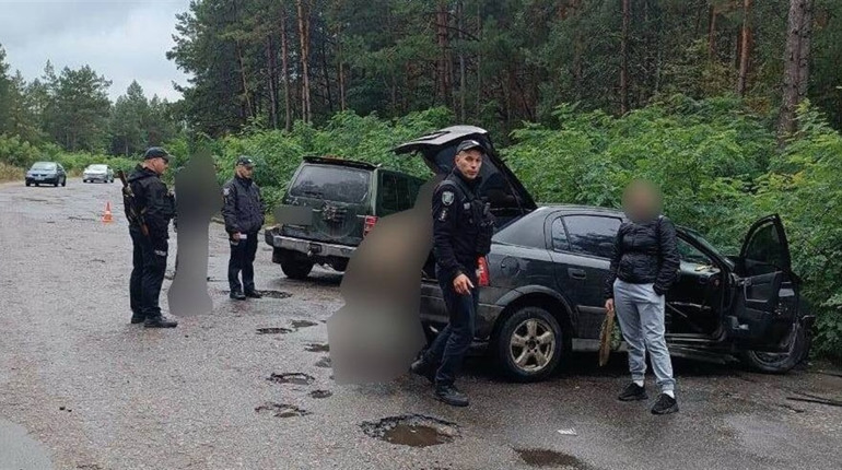 На автодорозі між селами Крупець та Івот сталось ДТП