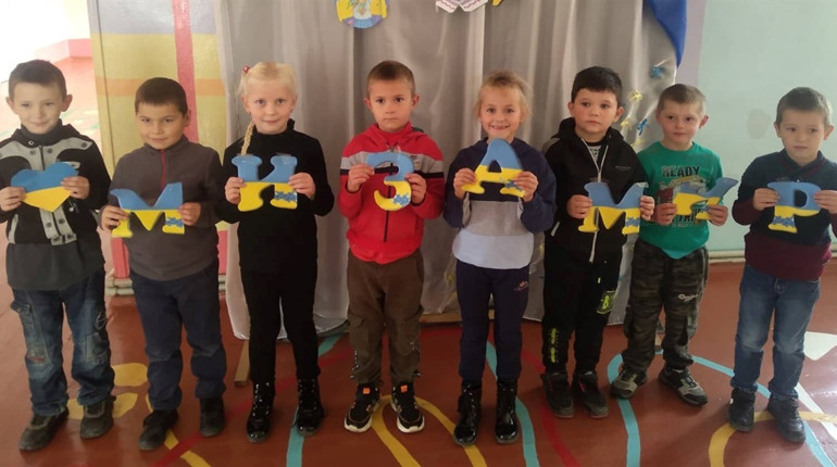 Допомогли придбати генератор та тепловізор. Родина Великояромирського ліцею активно підтримує ЗСУ