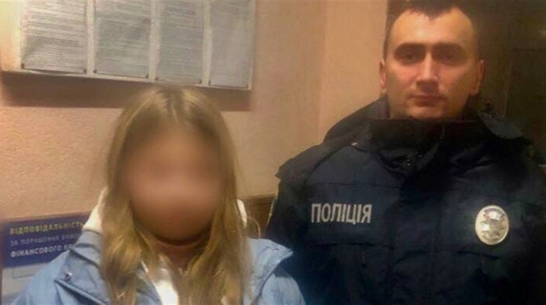Поліцейські Фастівщини повернули додому 16-річну зниклу дівчину. Її знайшли в іншій області