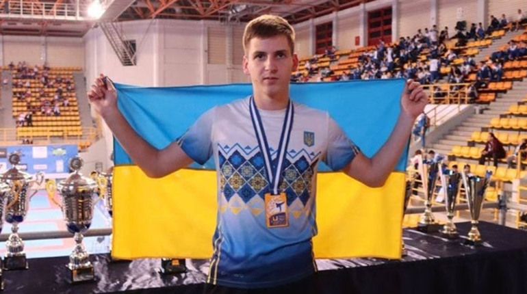 «У тренерській діяльності кожен день, як свято»: тренер з таеквондо розповів про свою роботу