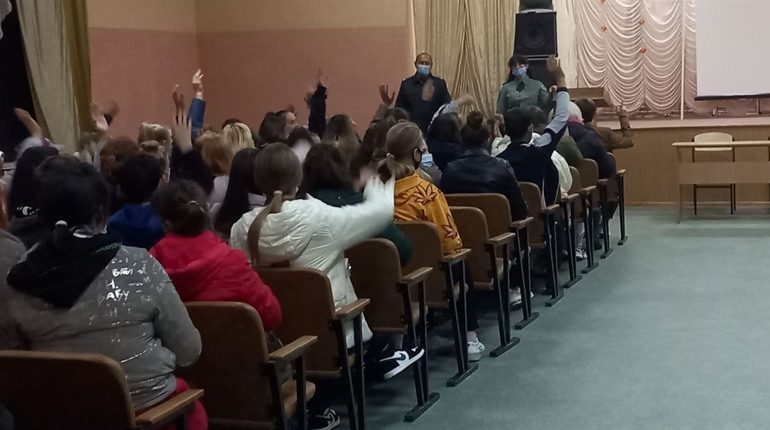 Фахівці Центру пробації зустрічалися із молоддю в Первомайському професійному ліцеї