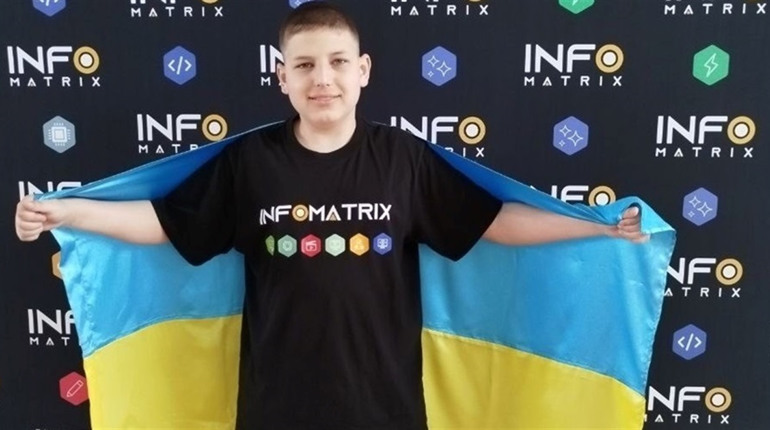 Жовтоводець Володимир Костюк здобув «срібло» на конкурсі робототехніки у Бухаресті