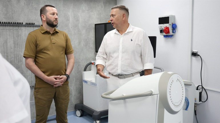 У Хмельницькому обласному онкоцентрі з’явилося сучасне обладнання для брахітерапії