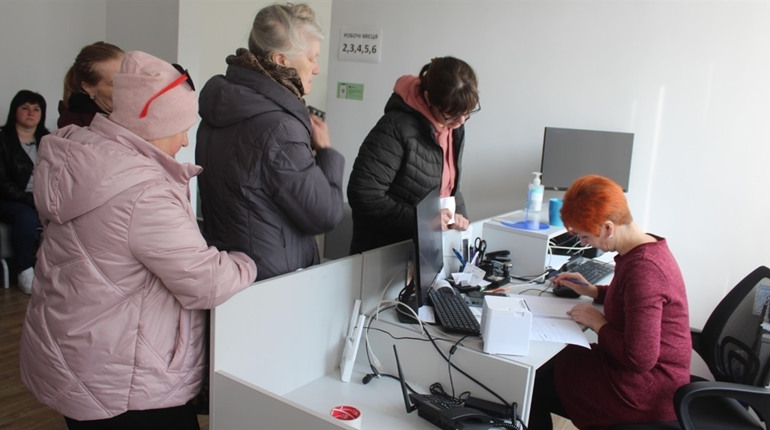Через кібератаку ворога: ЦНАП у Городку тимчасово обмежує роботу