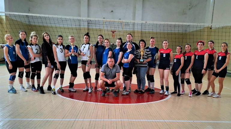 У Біляївці відбувся волейбольний турнір пам’яті тренера Павла Легкого