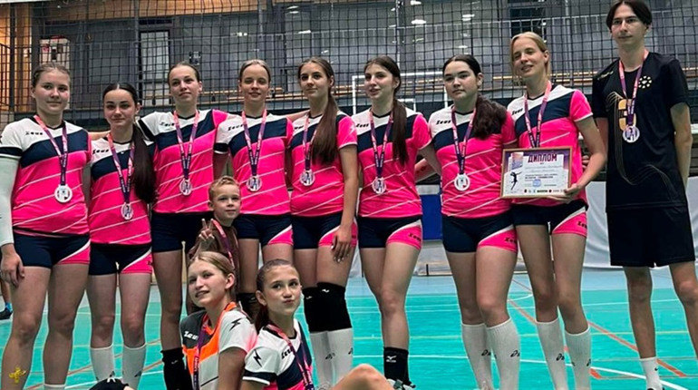 Волейболістки з Біляївки стали чемпіонками Ліги Ренесанс 2025 в Одесі