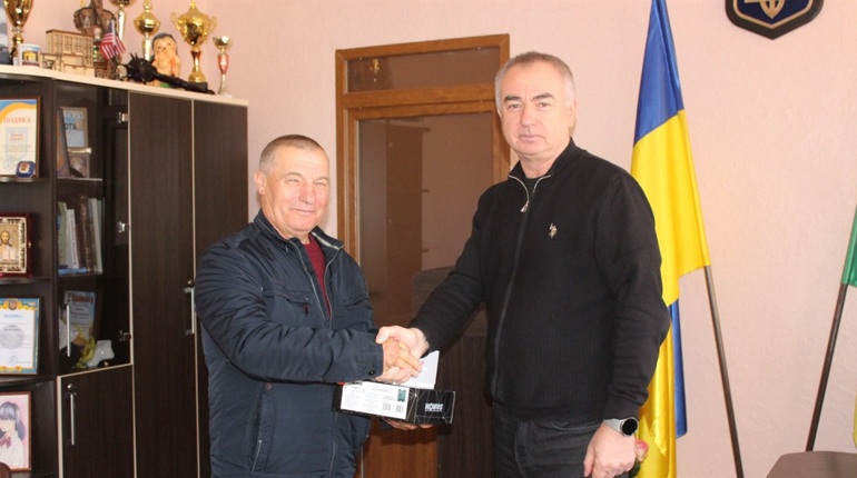 Іванівська громада передала чергову партію допомоги нашим захисникам