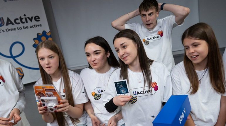 Алея пам'яті, кіноклуб, простори для дозвілля: школярі Миколаївщини втілили власні соціальні проєкти