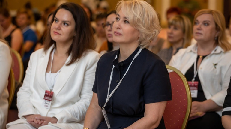 Підприємниць-переселенок з Луганщини запрошують на дводенний форум. Як зареєструватися