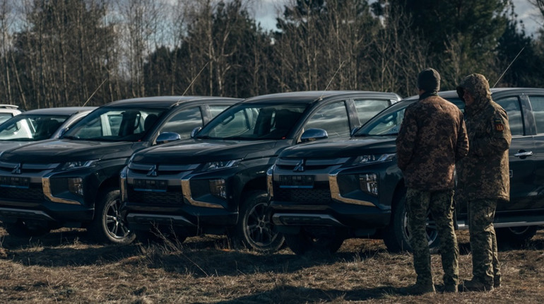 Військові 58-ї бригади отримали пікапи: чим вони допоможуть на фронті
