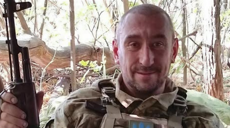 Під час лікування помер захисник із Жовтих Вод Денис Єрмоленко