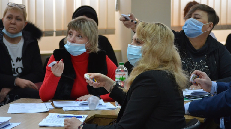 У южноукраїнського мера вже чотири заступники, з них - одна пані. Що вирішено на 8 сесії?