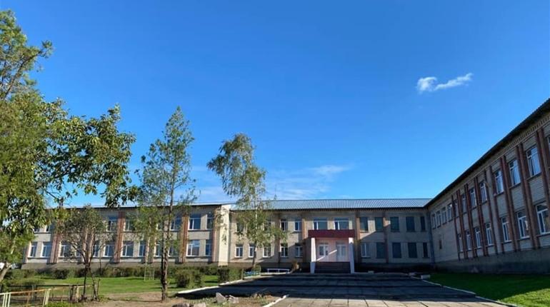 У Великій Олександрівці відремонтували дах школи, яку потрощив буревій