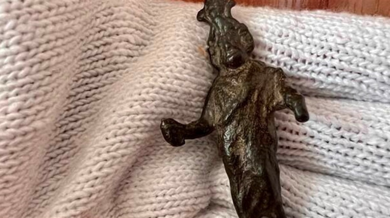 Історичні артефакти намагались вивезти через пошту зі Старокостянтинова