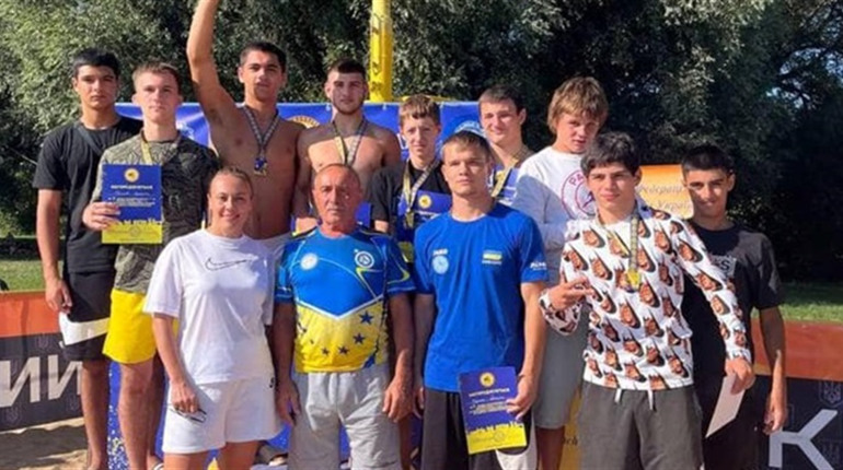 Троє спортсменів Южного представлятимуть Україну на світовій арені