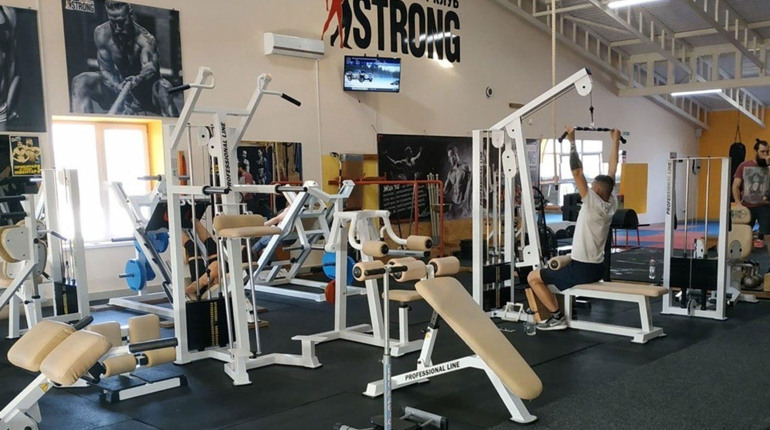 Спортивний клуб Strong у Конотопі поновлює роботу з 1 червня. Як він працюватиме під час карантину