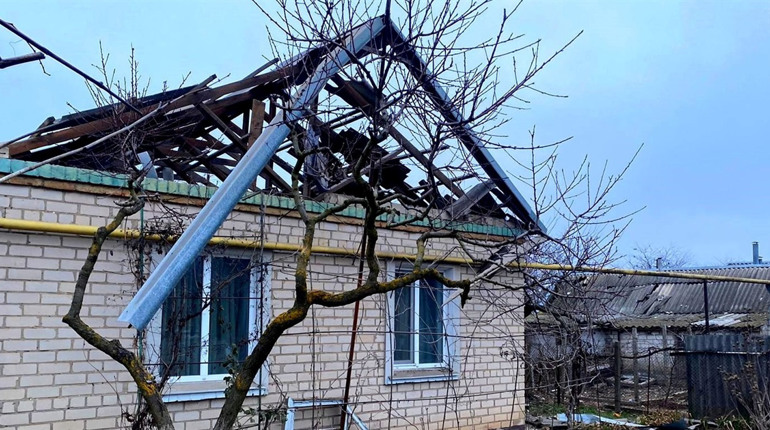 Ворожа армія продовжує обстрілювати Херсонщину з РСЗВ, мінометів та артилерії