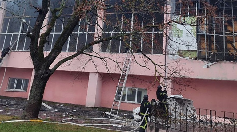 Шостка знову під ударом "Шахедів" – знищено спортивну школу