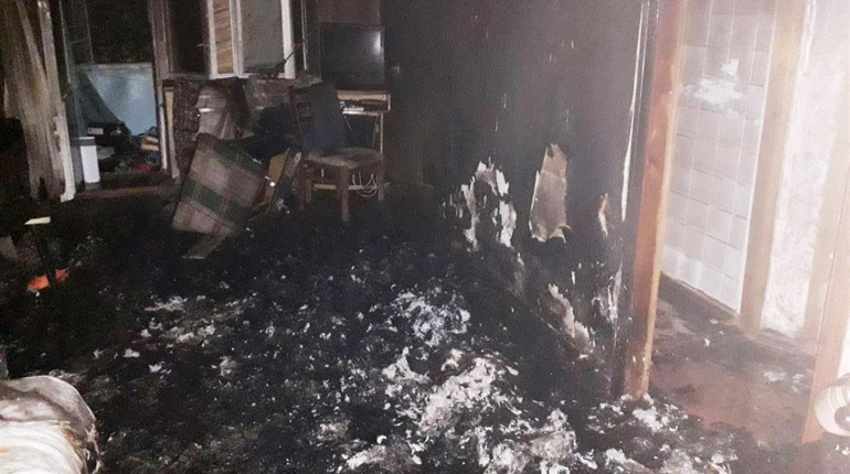 Спасатели огонь ликвидировали быстро, людей эвакуировать не стали 