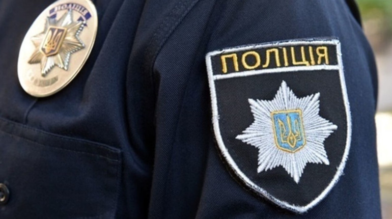 Дівчину пригостили печивом із канабісом, і вона ним отруїлася: хроніка поліцейської доби 8 липня