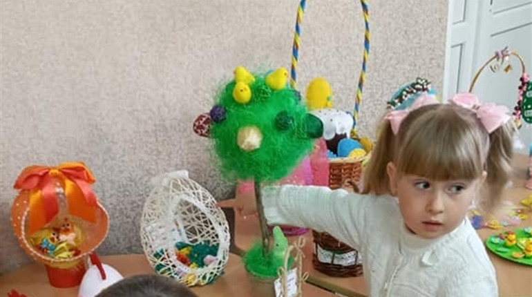 Теремчата виготовляють іграшки та поробки вдома разом з батьками