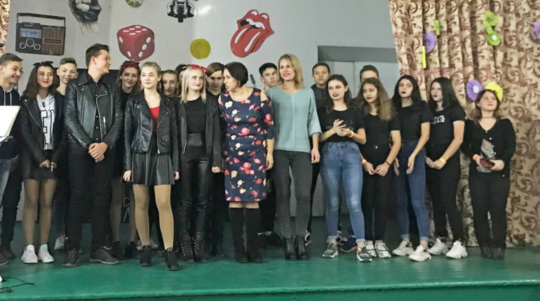 Вечірка у стилі молодіжних субкультур