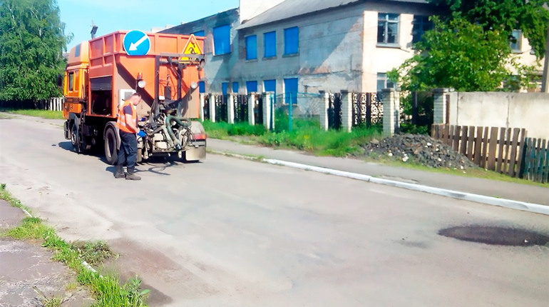 У Володимирці ямковий ремонт вулиць підходить до завершення. Скільки на це потратили – розкажемо