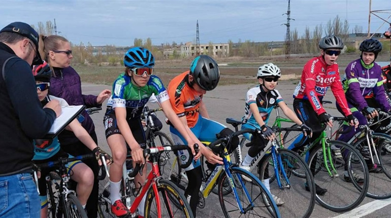 Медаль на відкритій першості Миколаєва: здобуток первомайських велосипедистів на чергових змаганнях