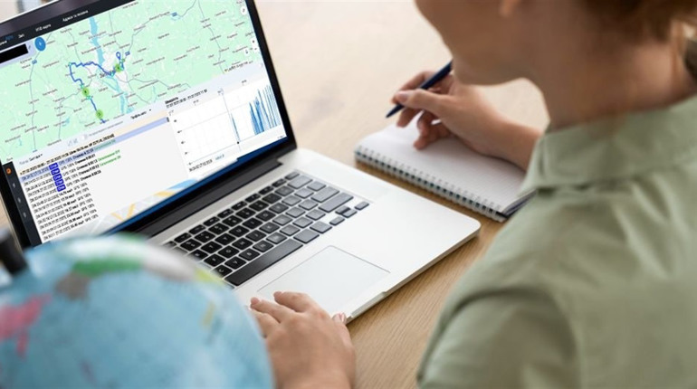 Онлайн моніторинг транспорту: контроль у реальному часі