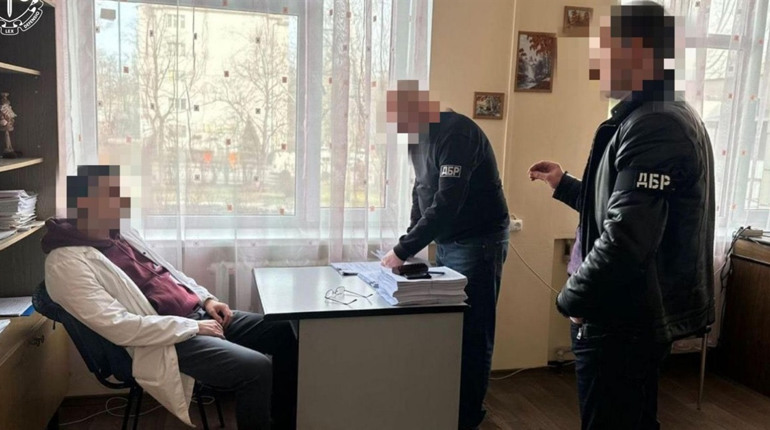 В Одесі викрили лікарів-наркологів, які були причетні до схеми збуту метадону наркозалежним