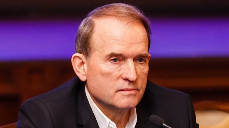 Віктору Медведчуку призначили домашній арешт у справі про держзраду: розповідаємо коротко про все
