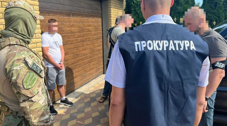 Понад 250 кілограмів нелегального бурштину із Сарненського району передали державі