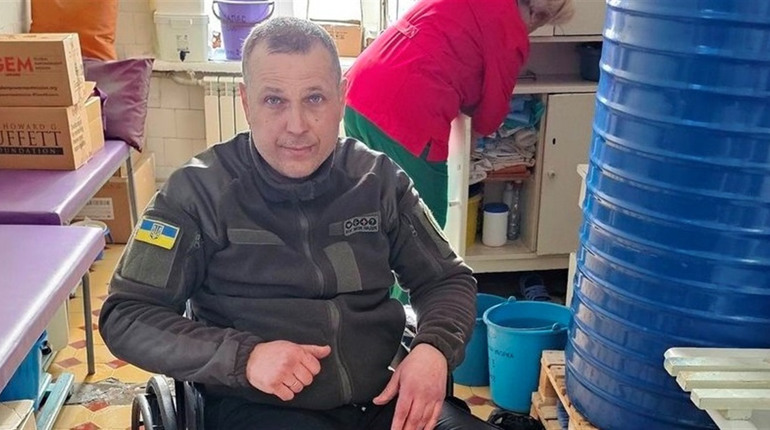 Запорізького волонтера, який евакуював цивільних, було поранено в Авдіївці