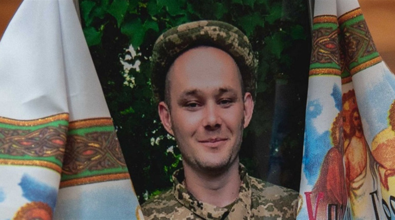 Захисник Віктор Піюк боронити країну поїхав після навчання в Британії, але у бою за Лиман загинув