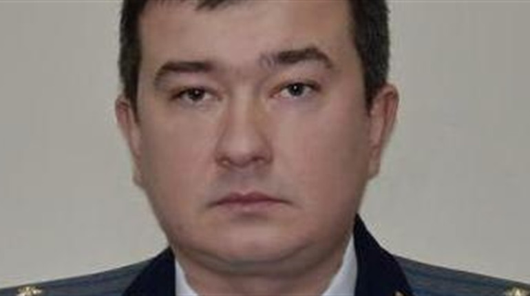 На Луганщині прокурора розчавили російським танком. Що він робив на окупованій території?