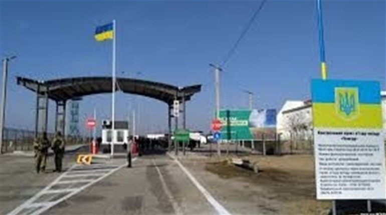 На кордоні з Кримом затримали бойовика 