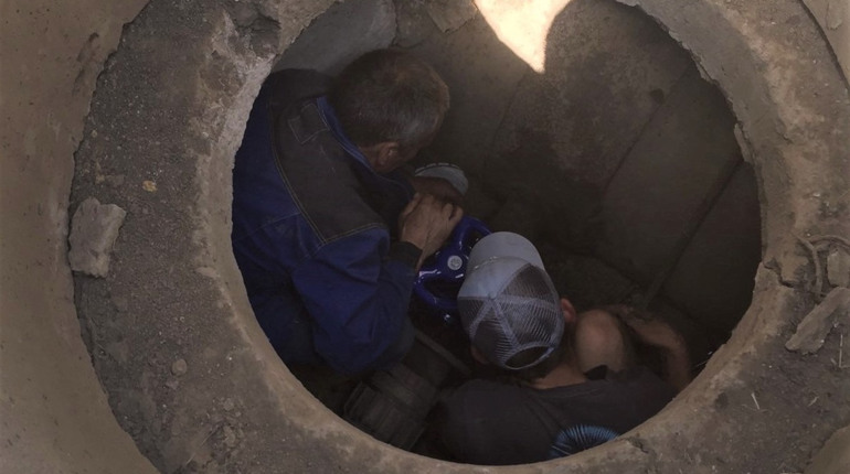 У Мирному комунальники працювали 12 годин, щоб відновити в мережі тиск і налагодити водопостачання