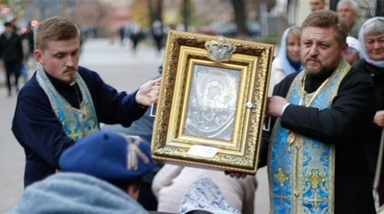 Ікону з села Мирного, що у Калинівській громаді, привезуть до Києва