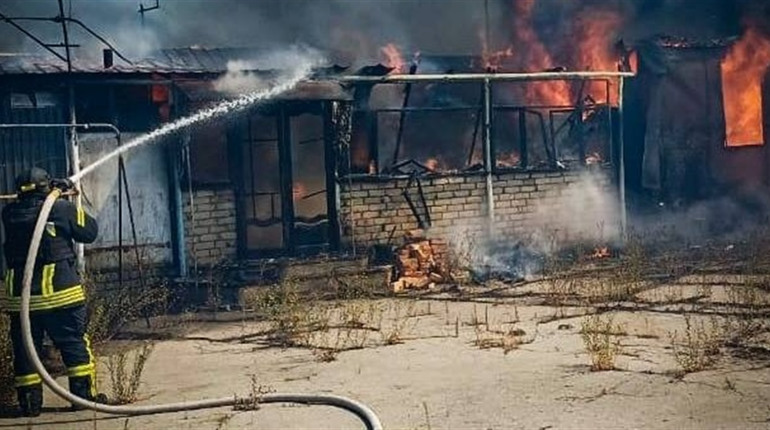 На Херсонщині армія рф била по критичній та соціальній інфраструктурі, будинках та автівках
