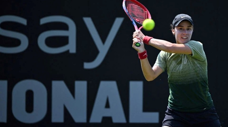 Новокаховська тенісистка Калініна повертається на корт після піврічної паузи