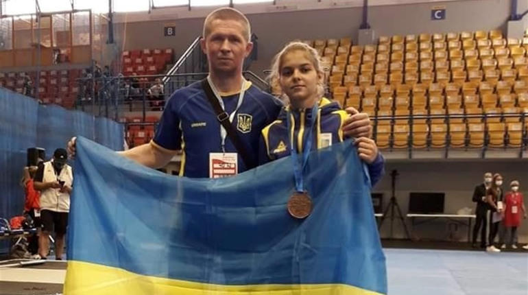 Попаснянка Софія Наумова виступила на чемпіонаті Європи з важкої атлетики: результат спортсменки