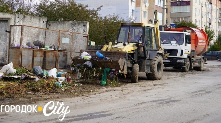 У Городку зʼявиться новий сміттєвоз: комунальникам передбачили в бюджеті майже 6 мільйонів гривень