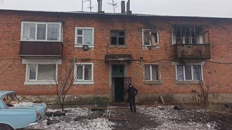 Снаряди розірвалися біля двох- і п‘ятиповерхового будинків в Середино-Будській громаді